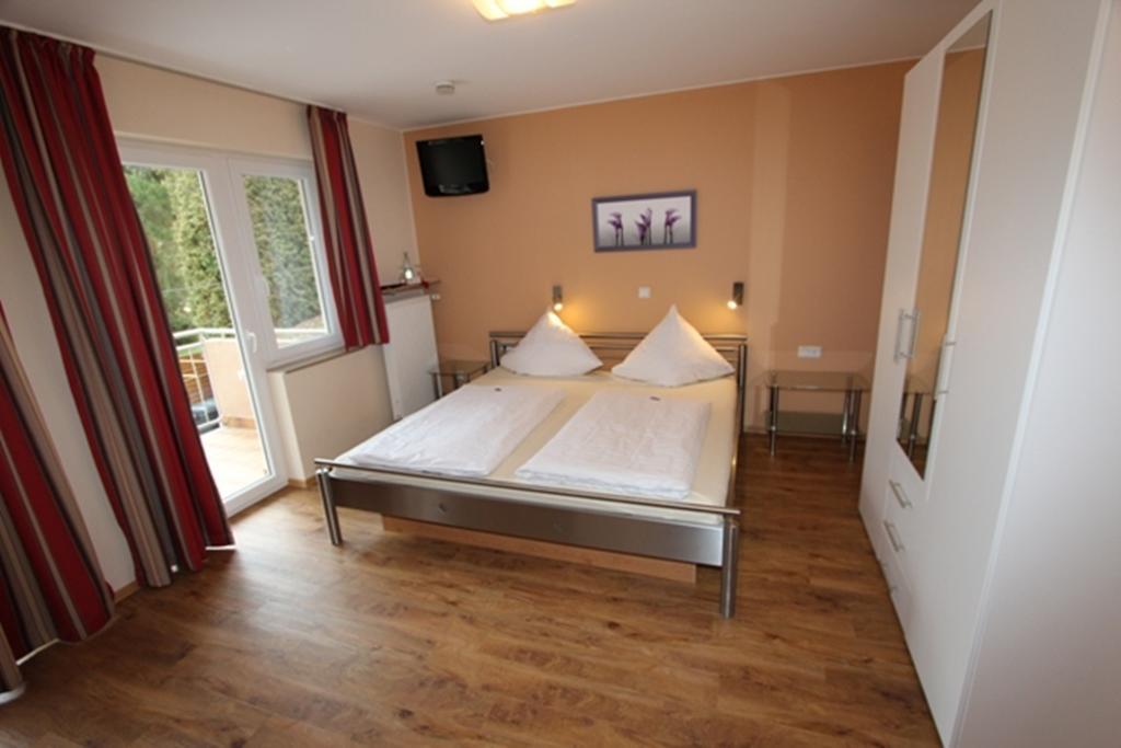 Hotel Landgasthof Zur Alten Scheune ツヴァイブリュッケン 部屋 写真