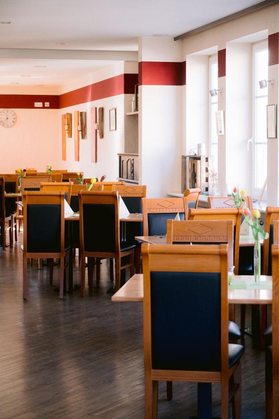 Hotel Landgasthof Zur Alten Scheune ツヴァイブリュッケン エクステリア 写真