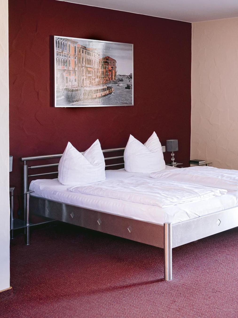 Hotel Landgasthof Zur Alten Scheune ツヴァイブリュッケン エクステリア 写真