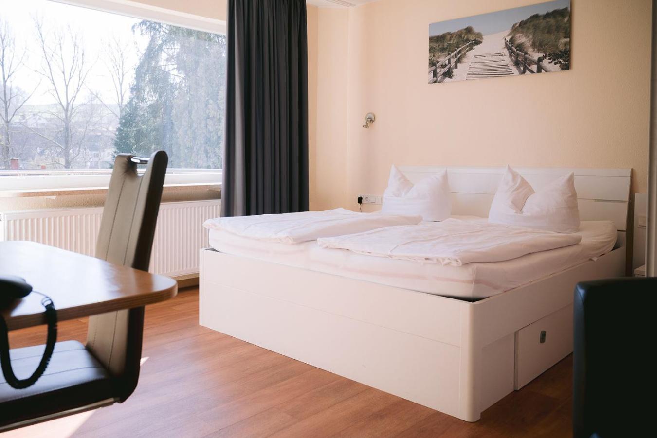 Hotel Landgasthof Zur Alten Scheune ツヴァイブリュッケン エクステリア 写真