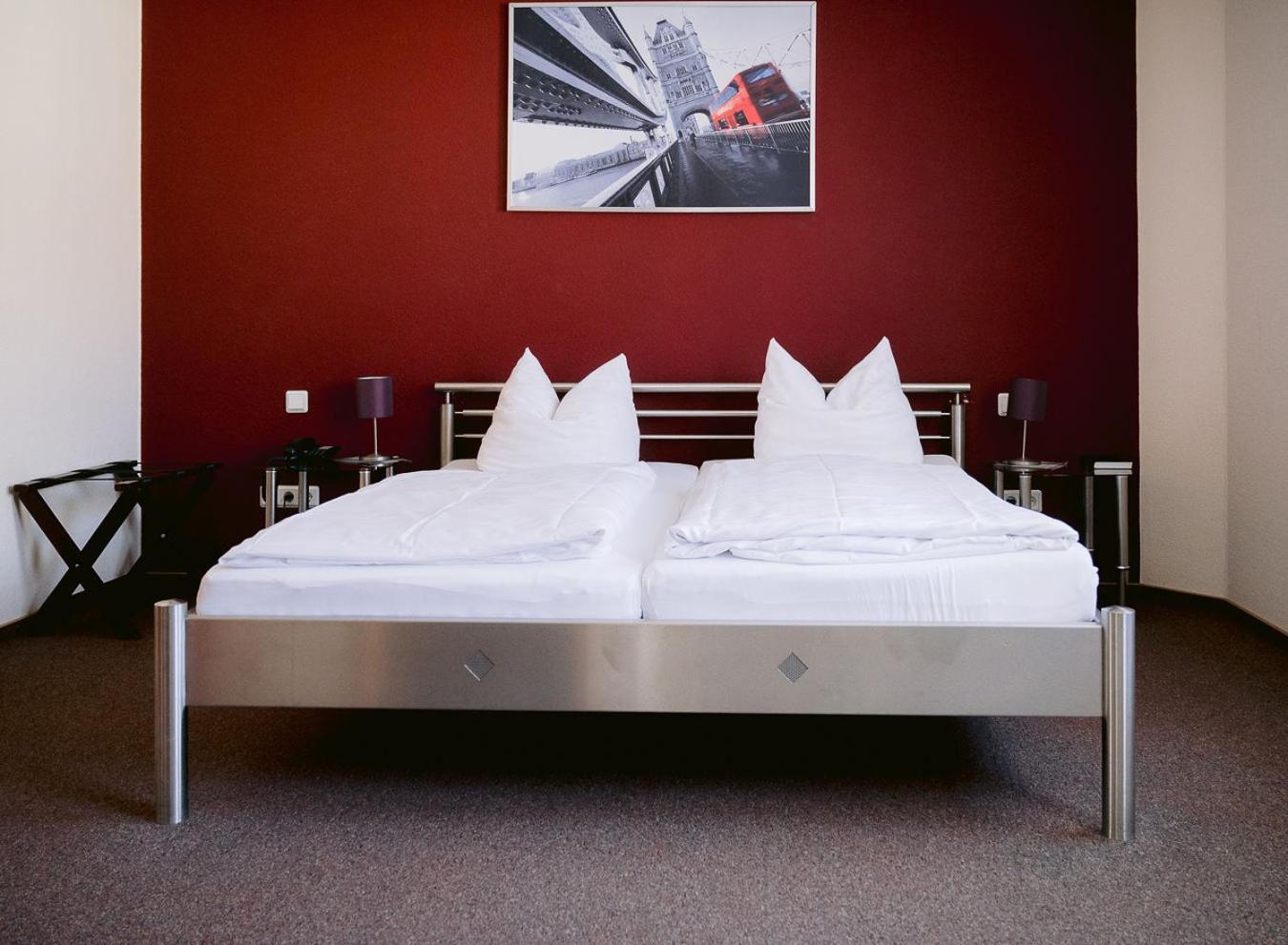 Hotel Landgasthof Zur Alten Scheune ツヴァイブリュッケン エクステリア 写真