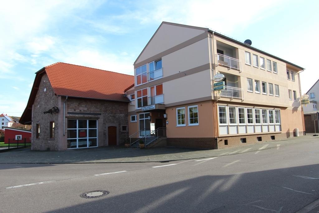 Hotel Landgasthof Zur Alten Scheune ツヴァイブリュッケン エクステリア 写真