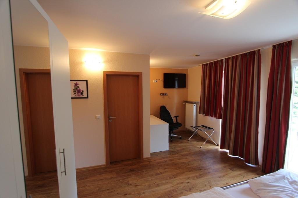 Hotel Landgasthof Zur Alten Scheune ツヴァイブリュッケン 部屋 写真